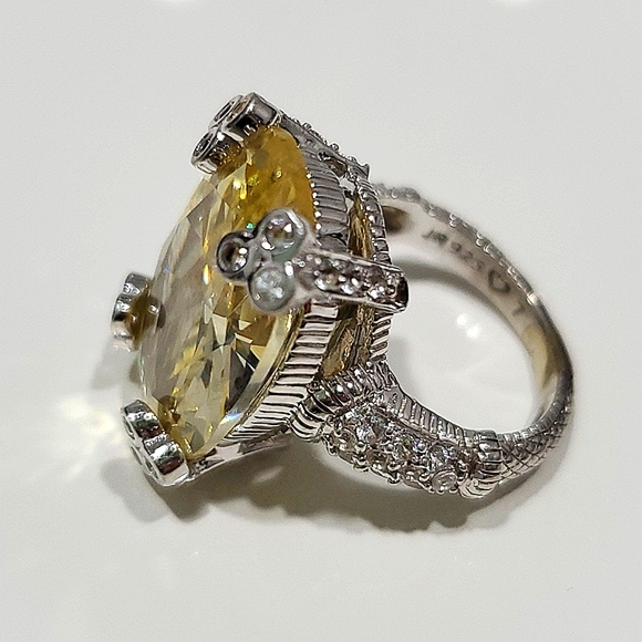 JUDITH RIPKA 18CT Cocktail Ring - Picture 3 of 9